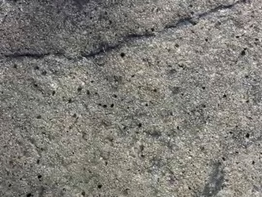 Concreto estampado con Gem Tex textura old granite