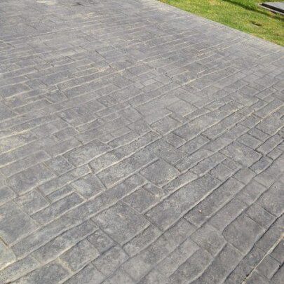 Concreto-estampado-camino-hotel-molde-old-cobblestone-405x540