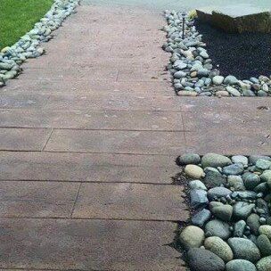 Concreto-estampado-ingreso-peatonal-con-molde-reclaimed-timber-304x540